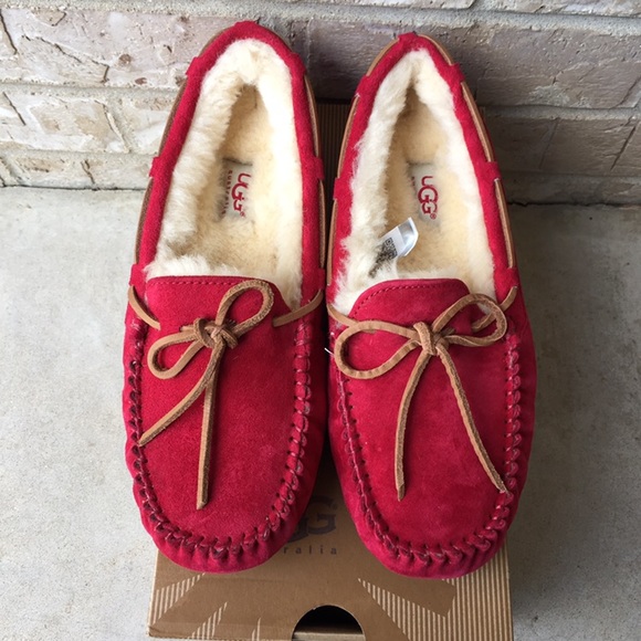 UGG Shoes - NWT Ugg Dakota Red Moccasins Slippers Boat Size 6