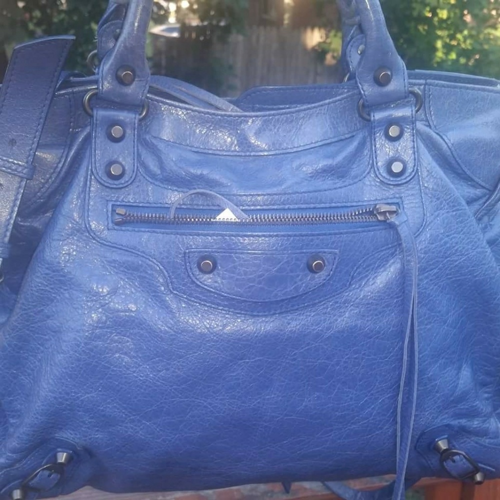 Balenciaga Classic Velo Crossbody - EUC - Picture 2 of 8