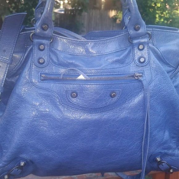 Balenciaga Classic Velo Crossbody - EUC - Picture 2 of 8