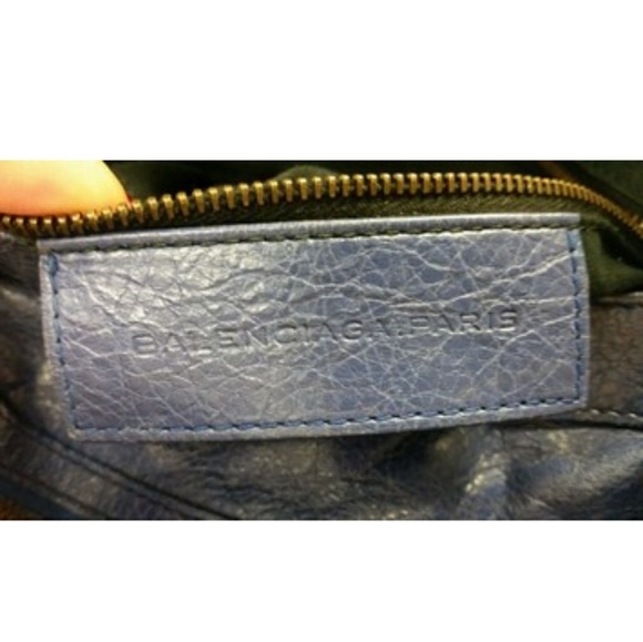 Balenciaga Classic Velo Crossbody - EUC - Picture 6 of 8