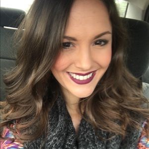 Meet your Posher, Kayla