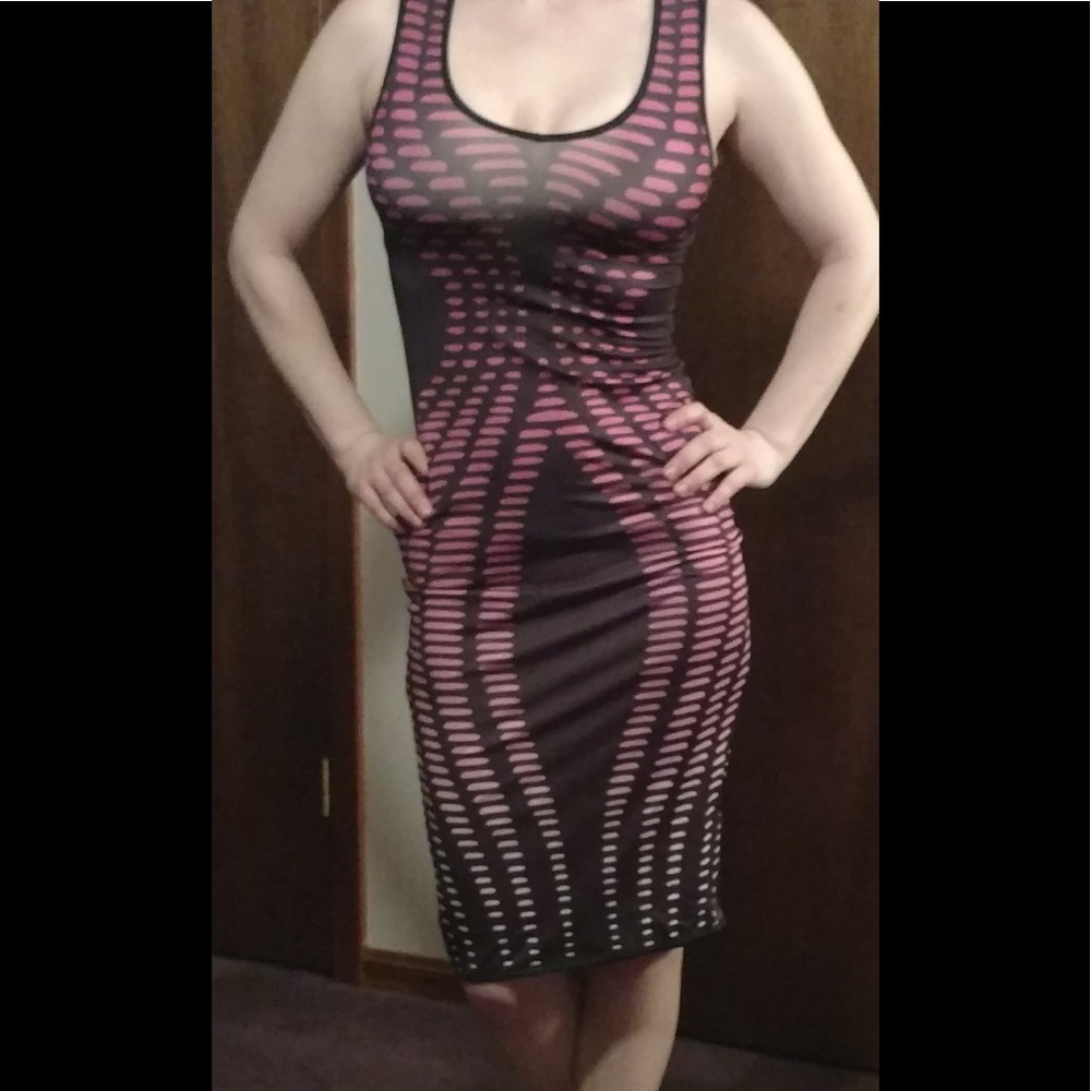 NEW Black/Pink Pattern Stretch Dress