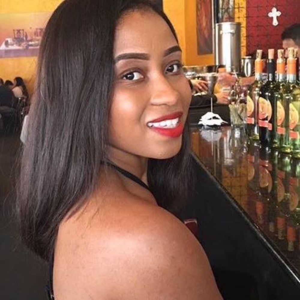 Meet your Posher, Shakiva