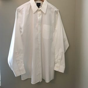White dress shirt