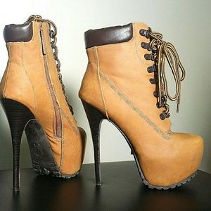 Breckelles heeled boots