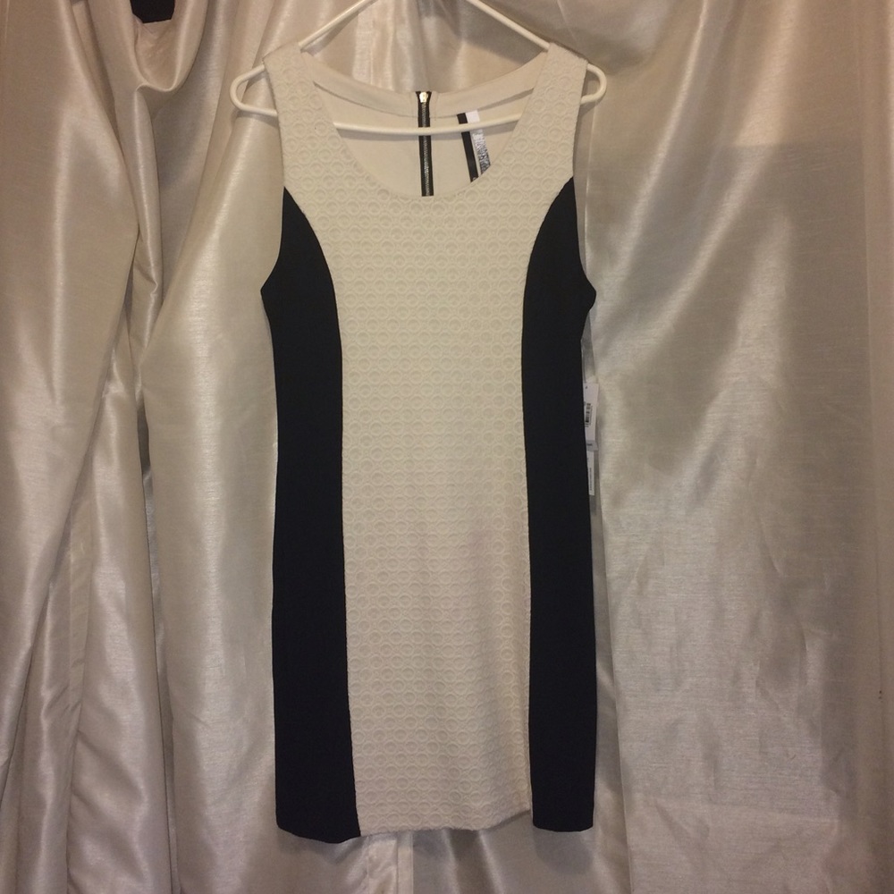 Black and cream Kensie cocktail dress
