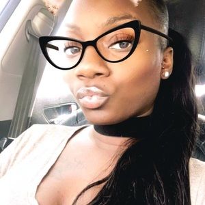 Meet your Posher, Kim