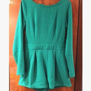 Lulu's Green Romper Size Medium
