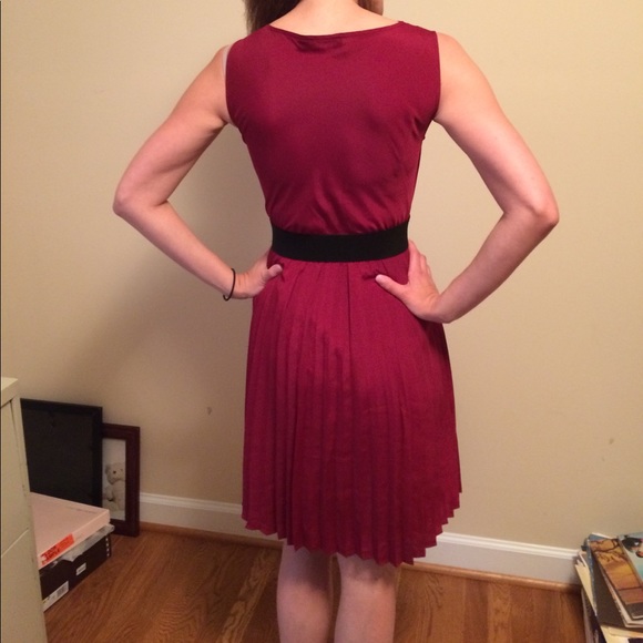 The Limited size XS burgundy dress - Picture 3 of 4