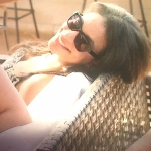 Meet your Posher, Valerie