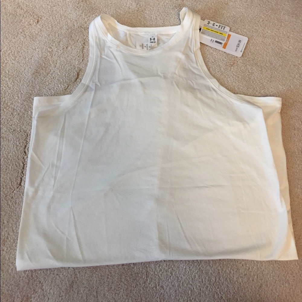 Under Armour top
