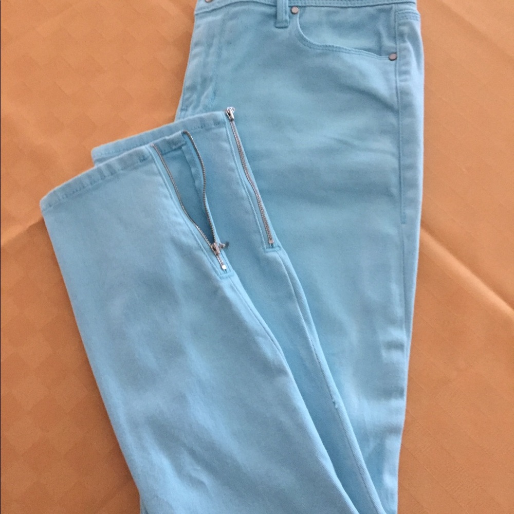 DKNY CITY SKINNY JEANS