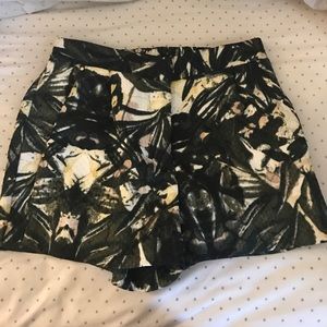 Palm leaf shorts