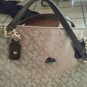 Tommy Hilfiger hobo purse