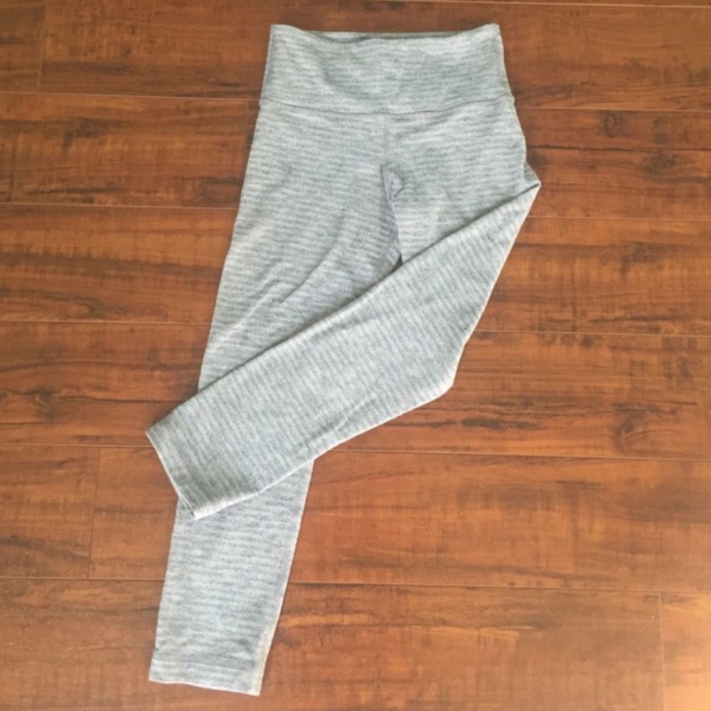 Lululemon crop leggings!