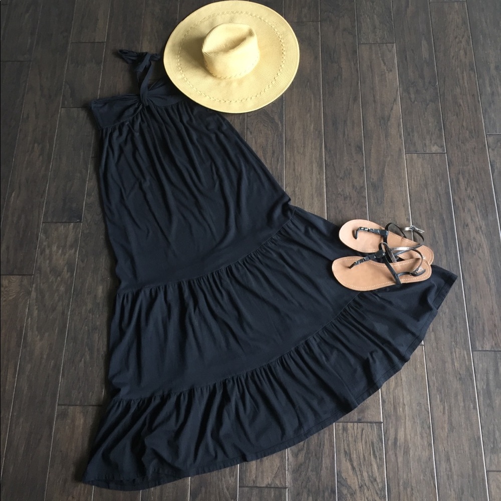 🎀Hostess Pick🎀 Black Maxi Dress