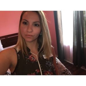 Meet your Posher, Catherine