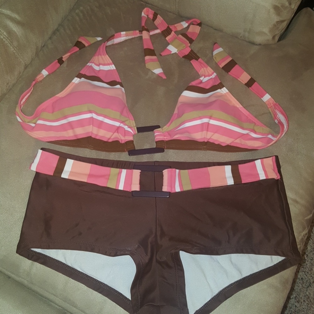 2 piece swimsuit with boy shorts