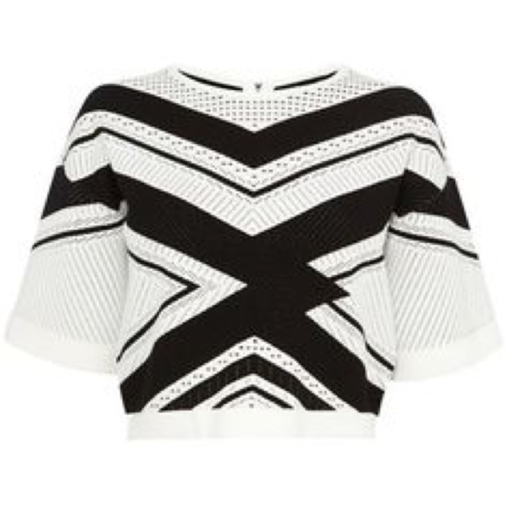 Black/White Chevron Stripe -- Knit Jumper