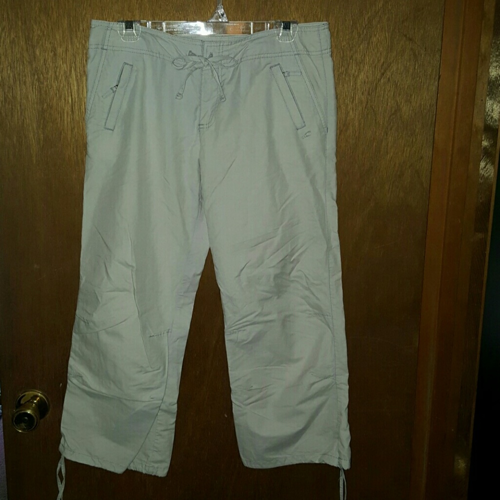 O'Neill Light Gray Capris