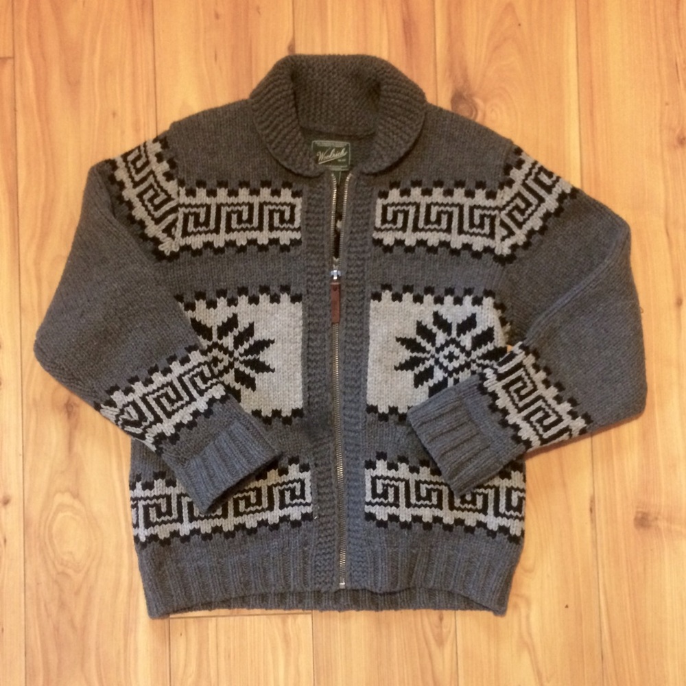 Men's lambs wool sweater