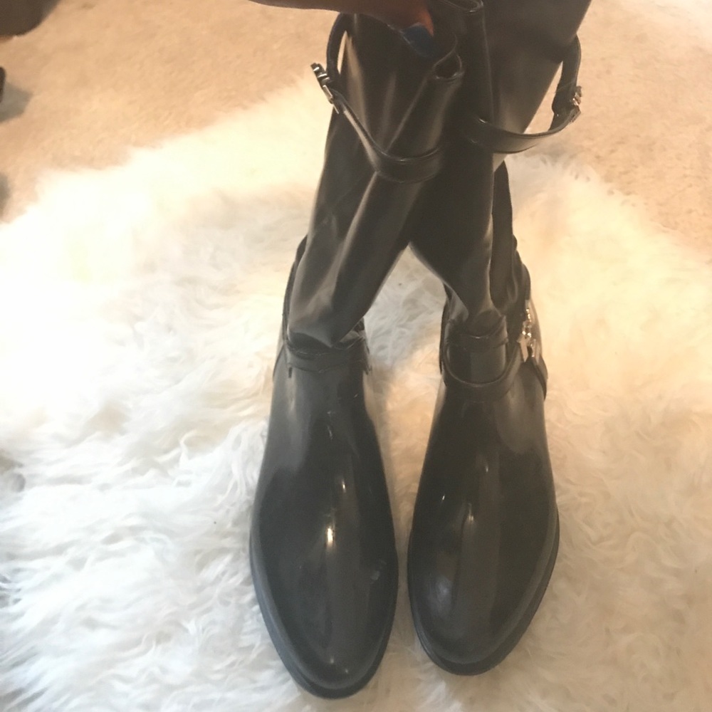 Black rain boots
