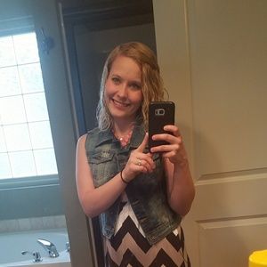 Meet your Posher, Ashley