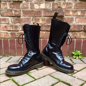 Dr. Martens size 9/10 mid-calf Leather Boots