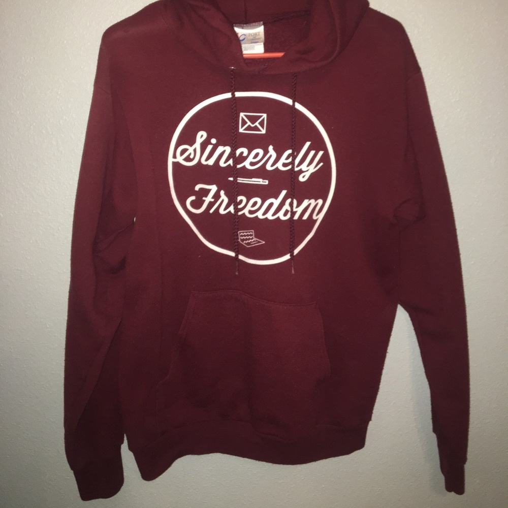 ❤️ "Sincerely Freedom" maroon and white hoodie. 🖋