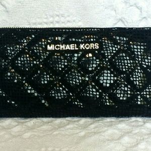 Michael Kors black tuffeted wallet