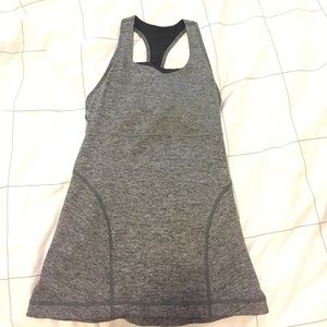 Lululemon tank GREAT condition! Size 4 grey