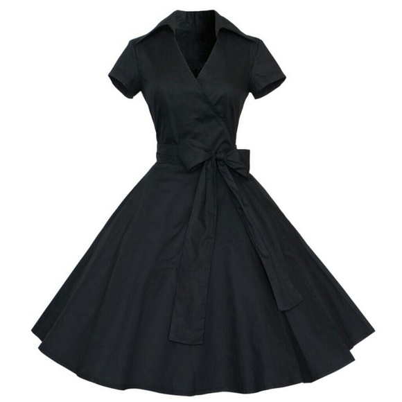 Dresses & Skirts - XL Black Vintage Style Collared Dress