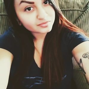 Meet your Posher, Yvette