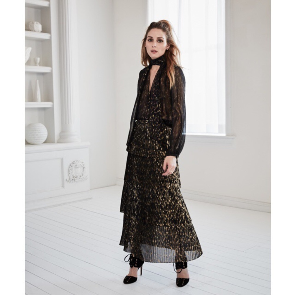 NWOT Chelsea 28 + Olivia Palermo tiered skirt
