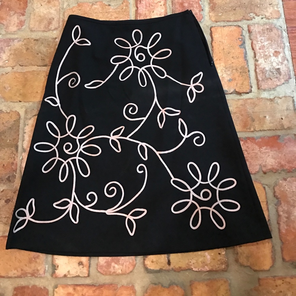Ann Taylor Loft embroidered skirt