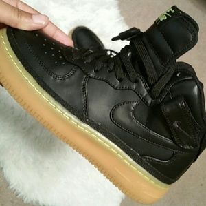 NEW Nike Air Force 1 Mid LV8 Black/Lime Green/Gum NWT NEW Nike Air Force 1 Mid LV8 Black/Lime Green/Gum NWT