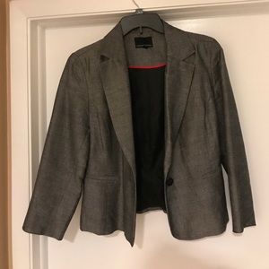 Great for summer! Gray linen blazer.