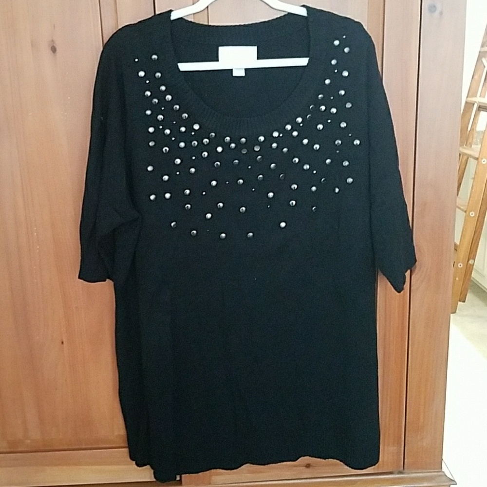 Short sleeve sweater