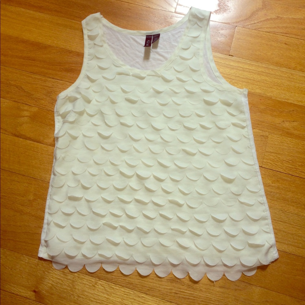 Fun & Flirty off-white ruffled tank (large)