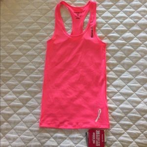 NWT Reebok Avon 39 Tank Top
