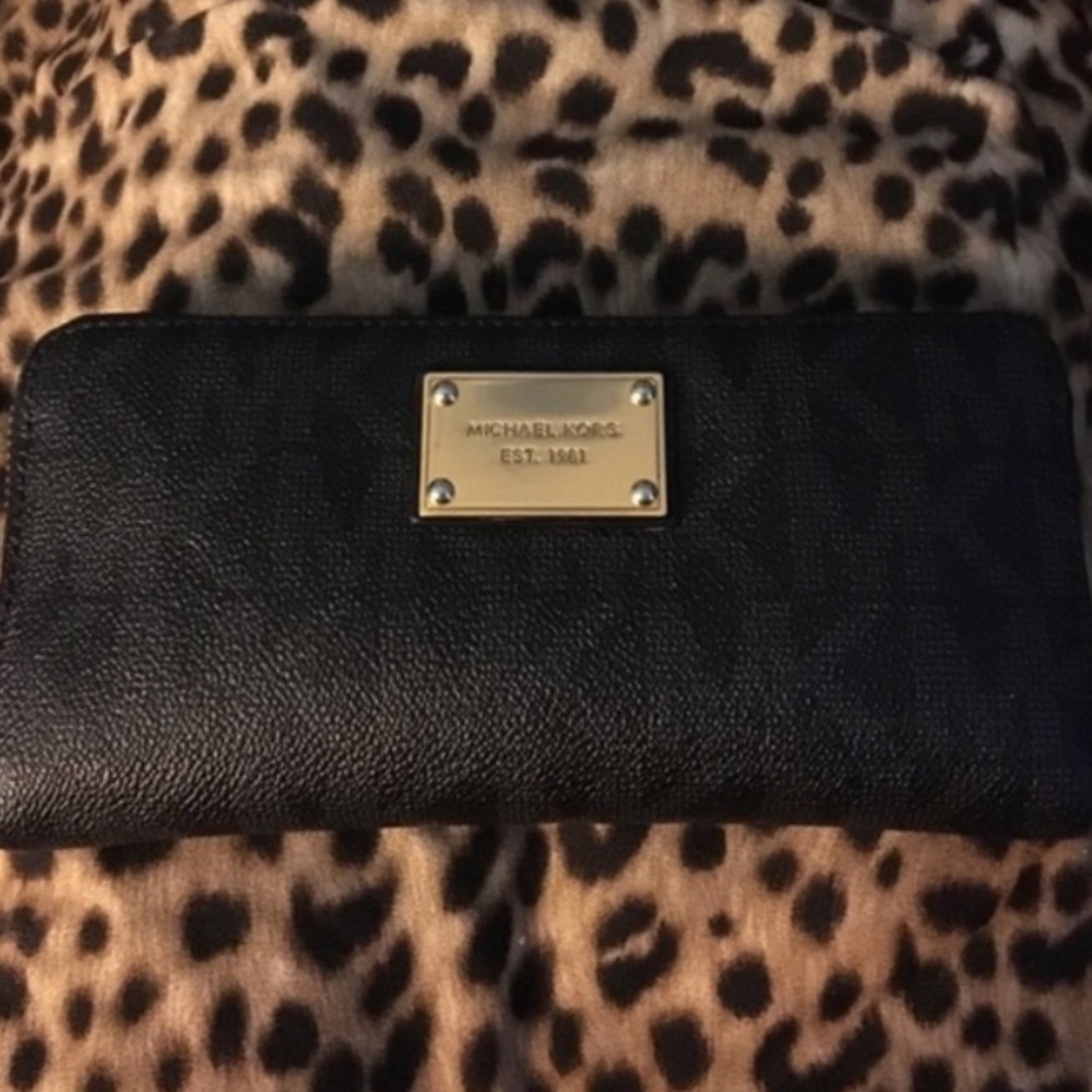 Authentic full sized MK wallet