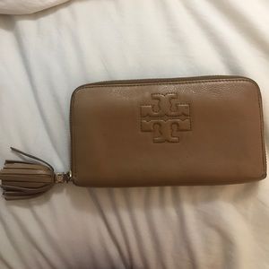 Tory Burch Zip Wallet