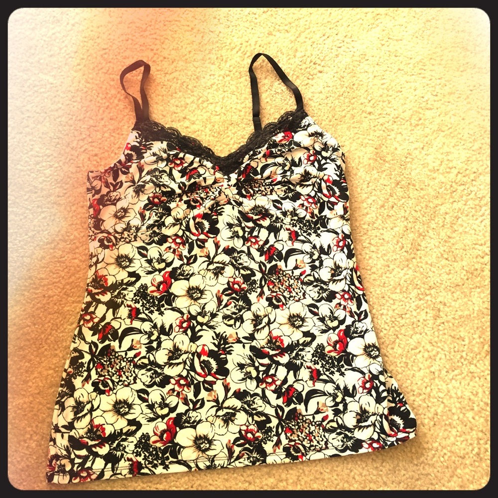 White House black market tank