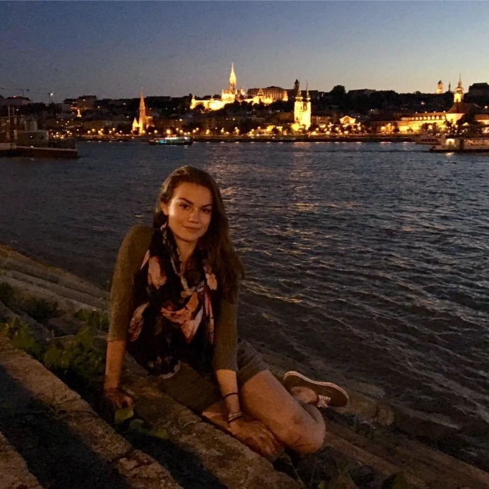 Meet your Posher, Jessica