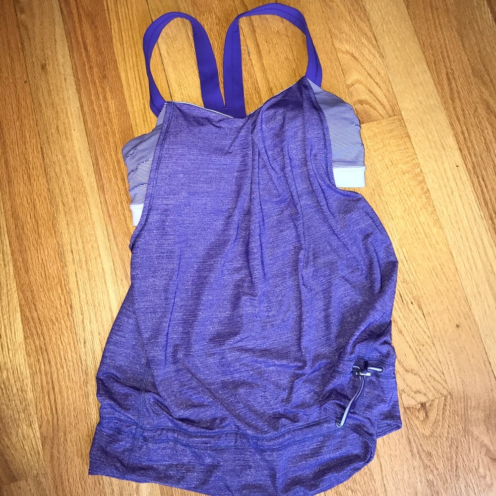 Lululemon Tank w Built in bra - Size 4 - EUC