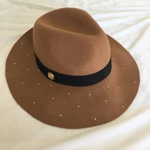 Vince Camuto hat with small gold studs on rim