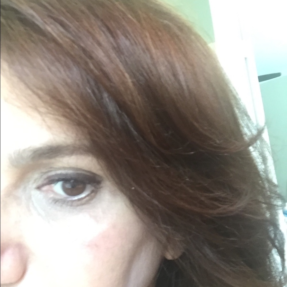 Meet your Posher, Lina