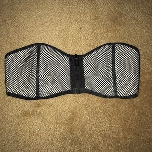 Authentic Triangl Mesh top