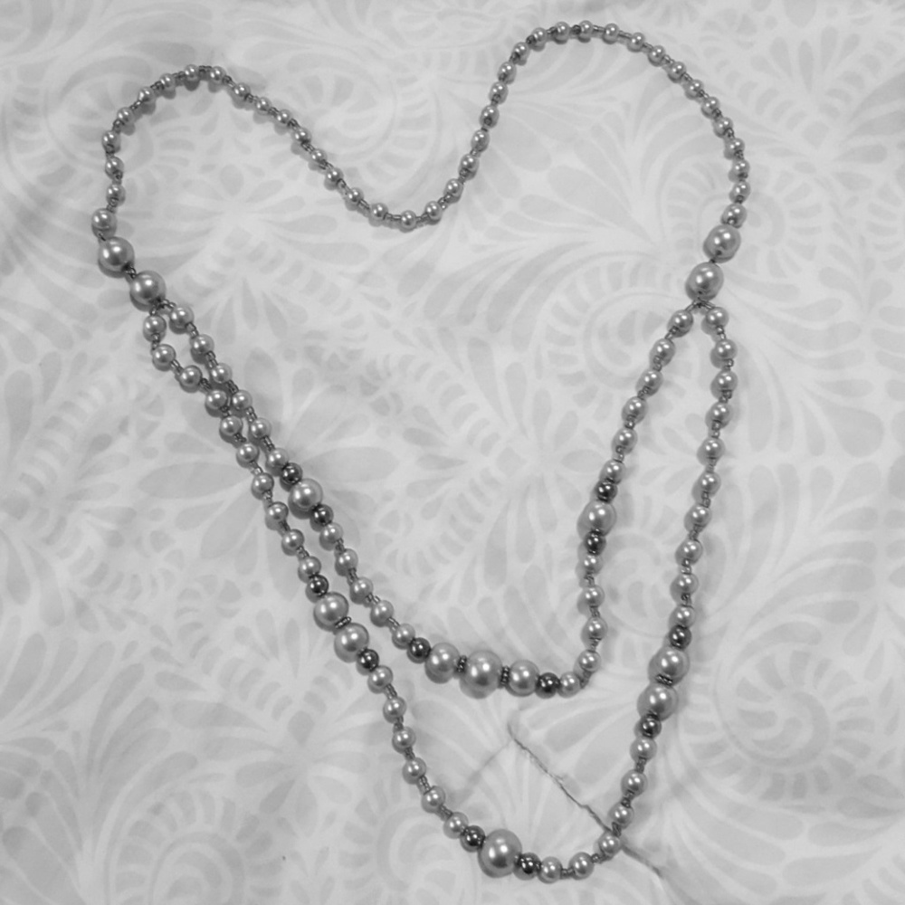 Beaded fashion necklace