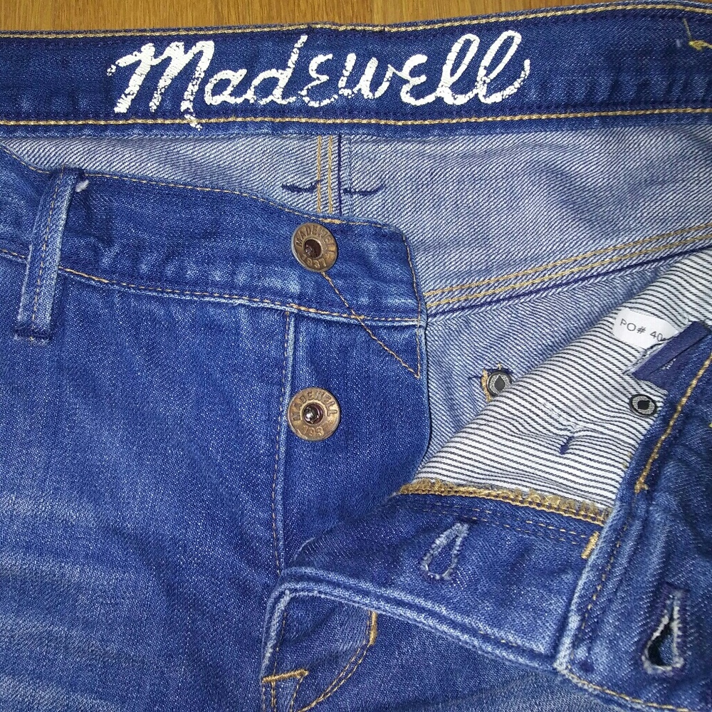 Madewell Boyfriend sz 28 distressed indigo jeans